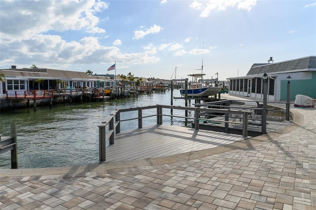 350 BOCA CIEGA POINT BLVD photo 19