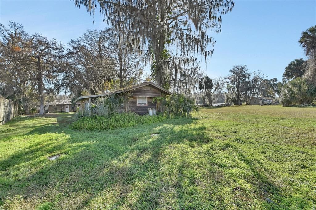 55512 FRONT STREET photo 23
