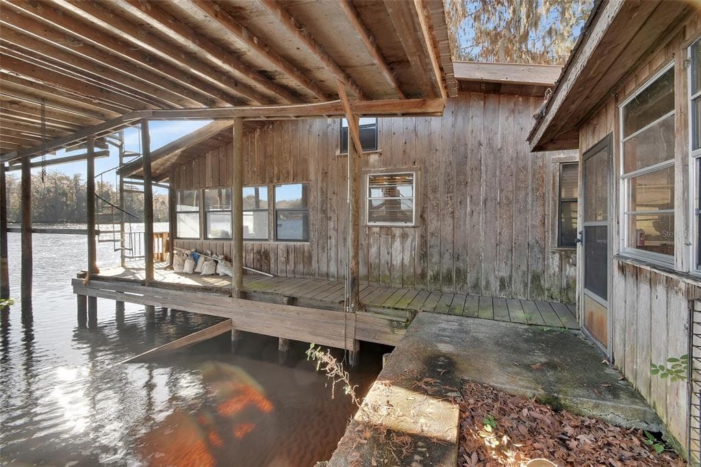 55512 FRONT STREET photo 16
