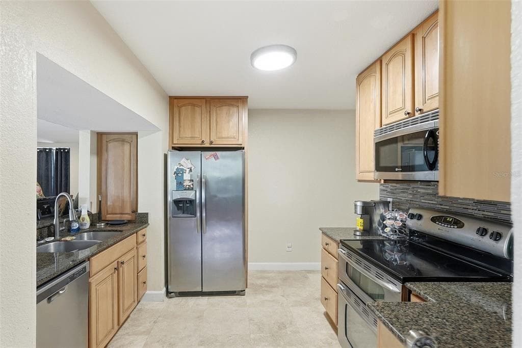 2814 W HUMPHREY STREET photo 17