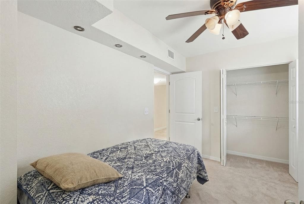 2814 W HUMPHREY STREET photo 24