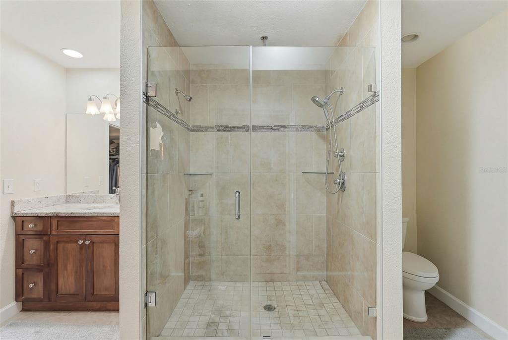 2814 W HUMPHREY STREET photo 21