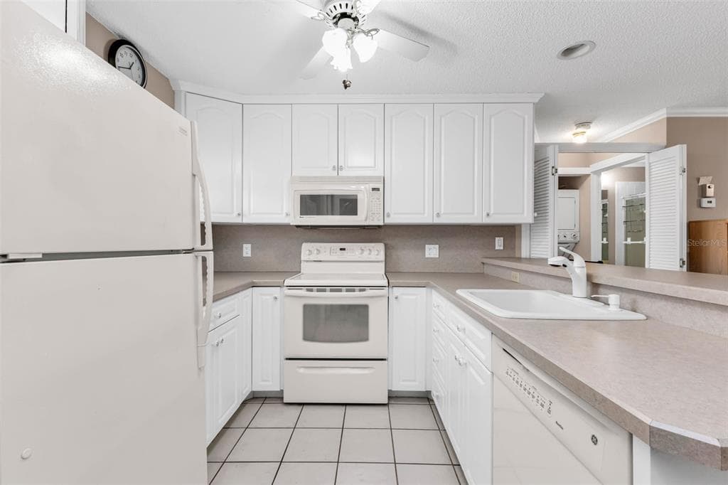 25100 SANDHILL BOULEVARD 201 photo 7