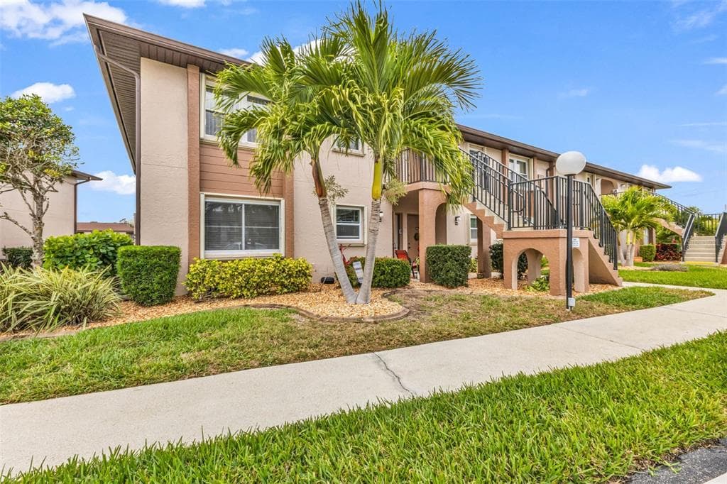 25100 SANDHILL BOULEVARD 201 photo 3