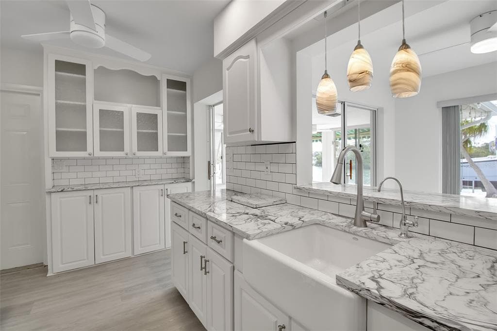 922 CASEY COVE DRIVE photo 13