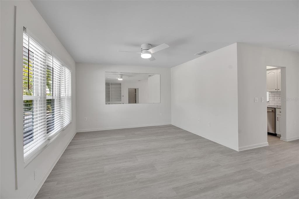 922 CASEY COVE DRIVE photo 14