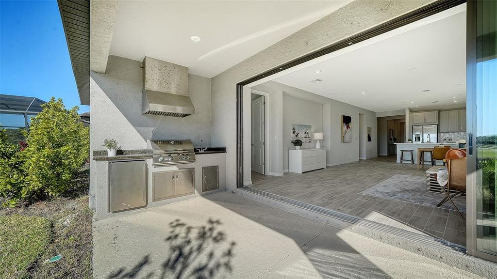 15312 SHADY PALMS LANE photo 8