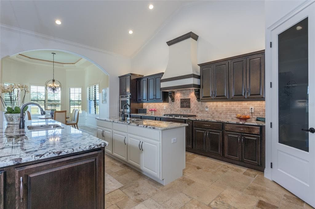 462 SWEETGUM LANE photo 9