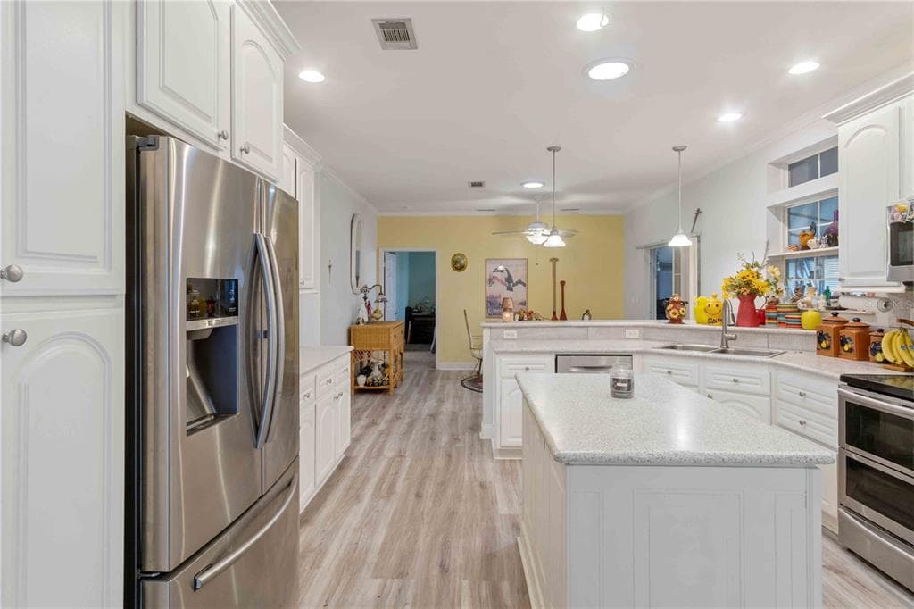 8632 LAKE FRONT COURT photo 23