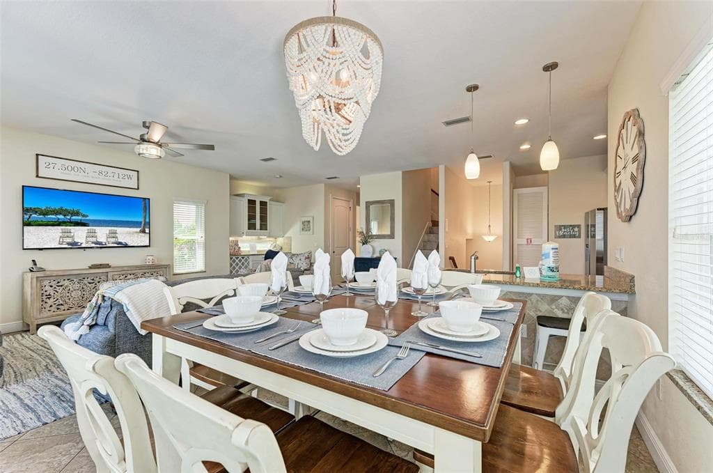 203 N HARBOR DRIVE photo 23