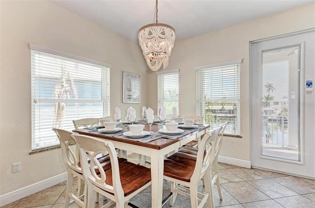 203 N HARBOR DRIVE photo 22