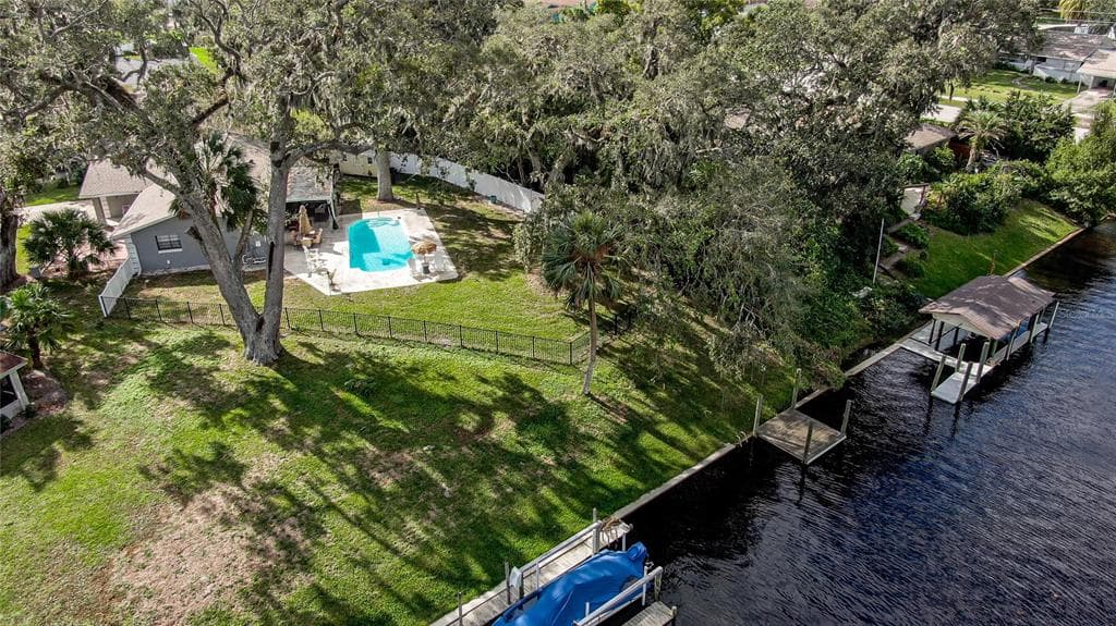 10 FANWOOD COURT 5