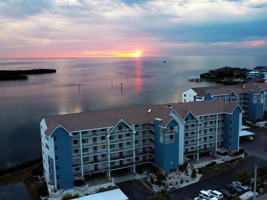 4620 BAY BOULEVARD #1122 1
