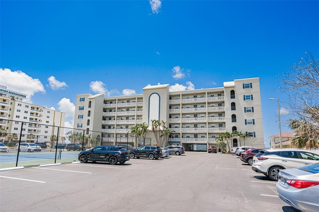 17500 GULF BOULEVARD 407 photo 3