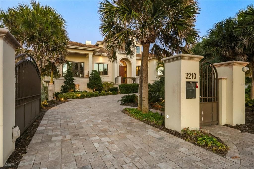 3210 CASEY KEY ROAD 3