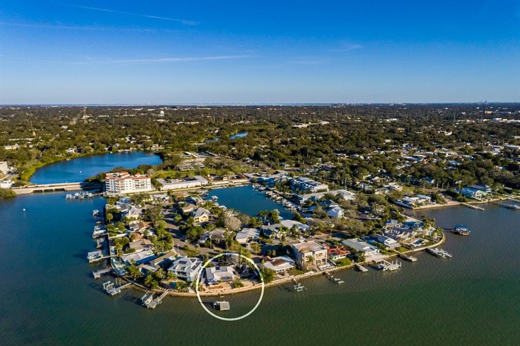 1844 VENETIAN POINT DRIVE photo 24