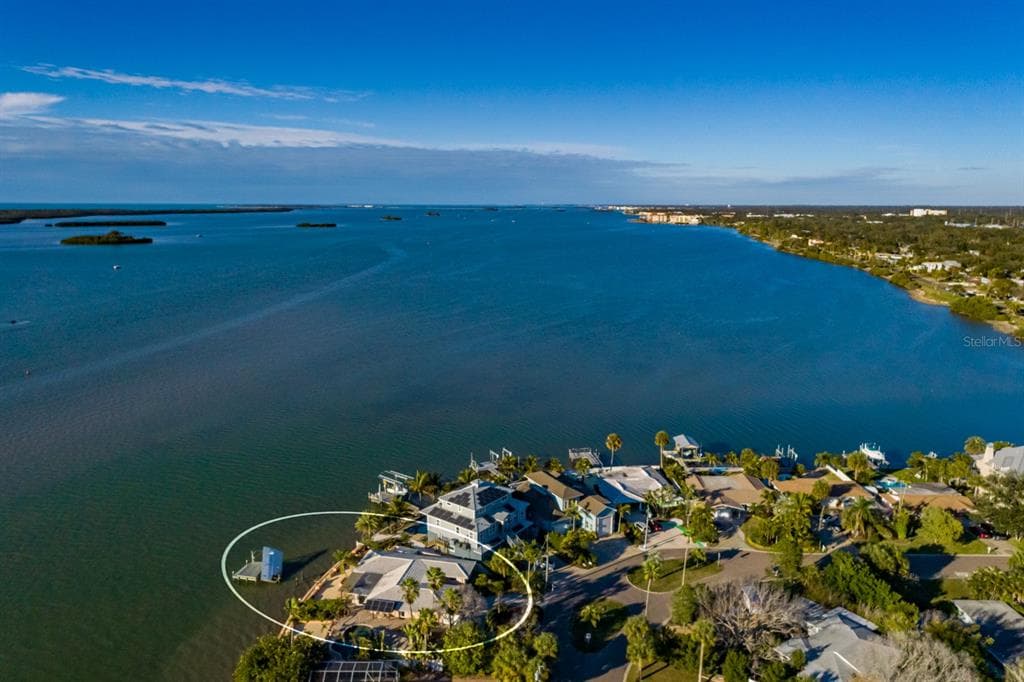 1844 VENETIAN POINT DRIVE photo 21