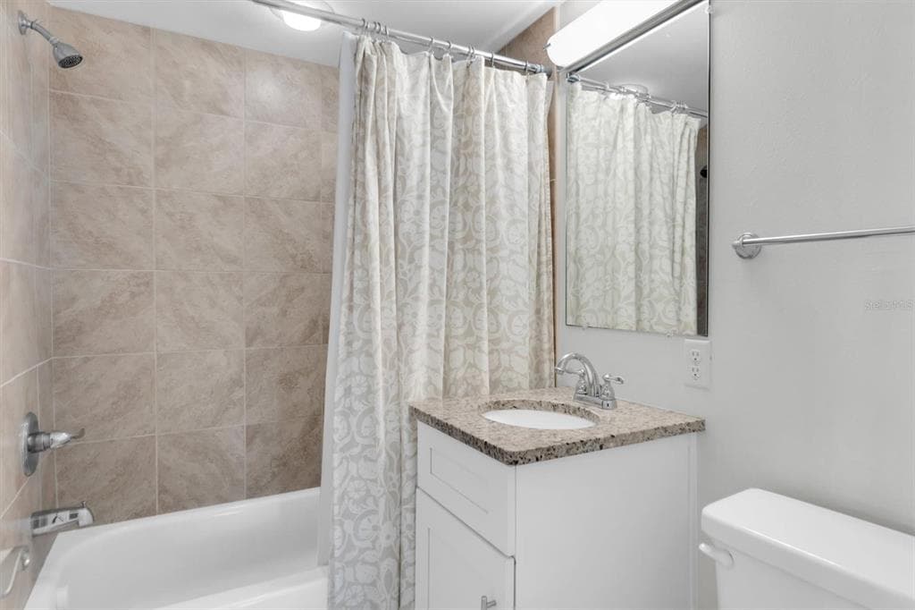 223 ISLAND WAY 4A photo 17