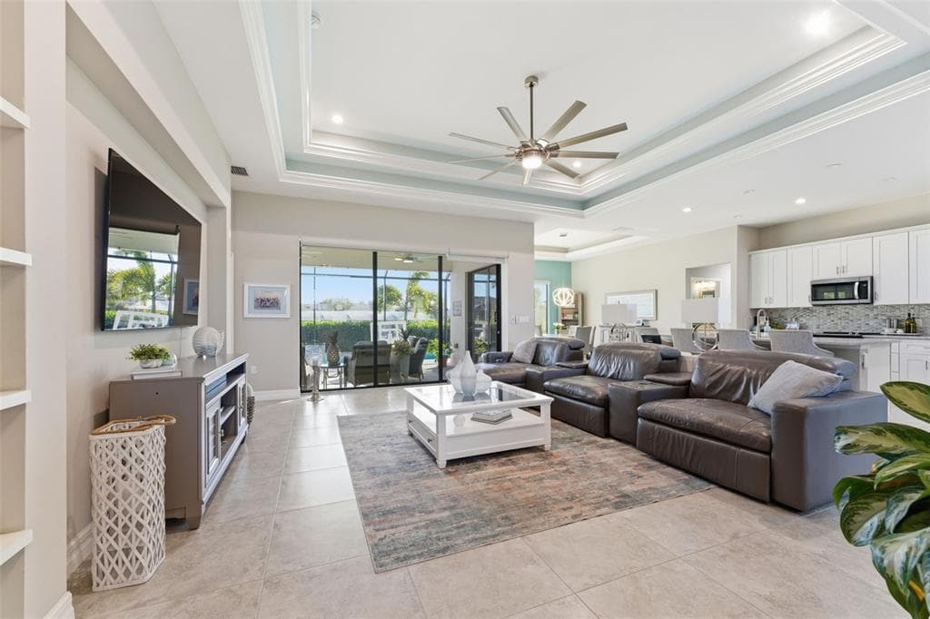 2115 SW 17TH PLACE 3