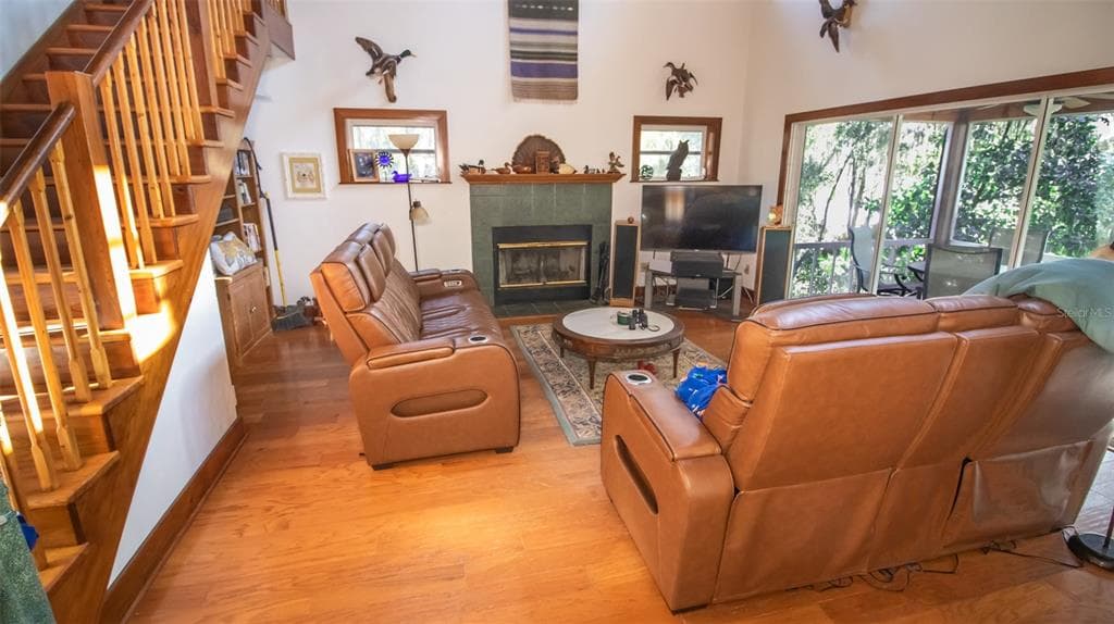 243 HERMAN DRIVE photo 11