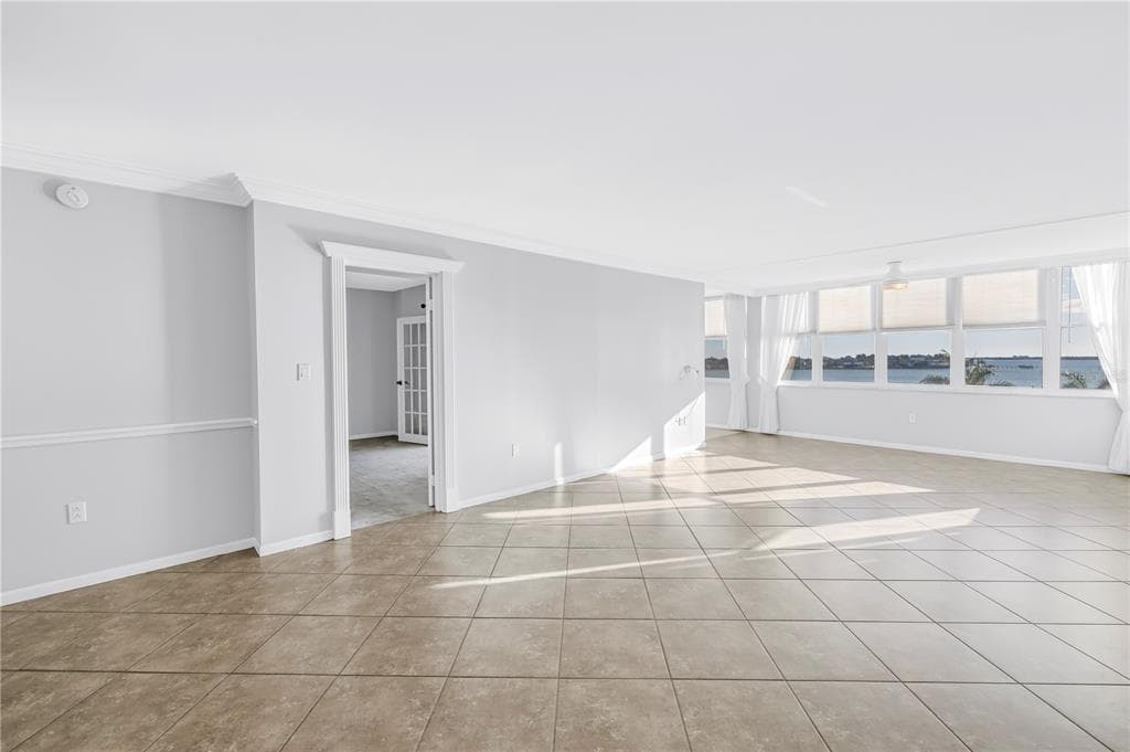 5108 BRITTANY DRIVE S 405 photo 14