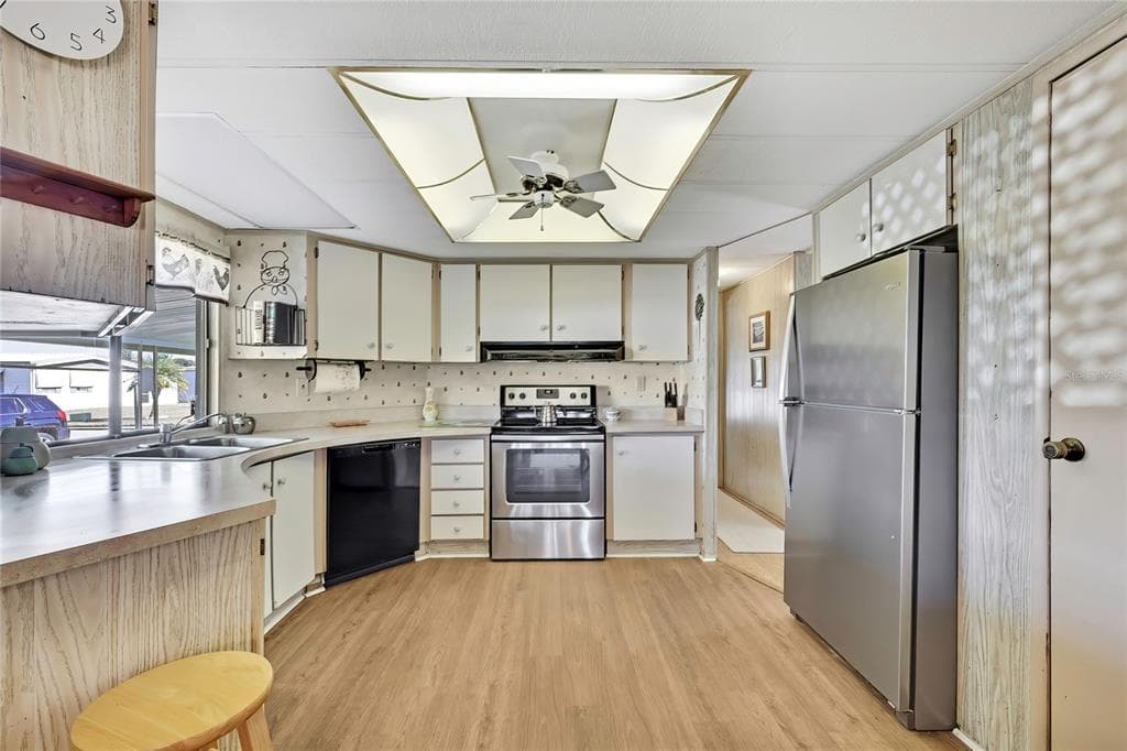 3141 NANTUCKET DRIVE photo 6