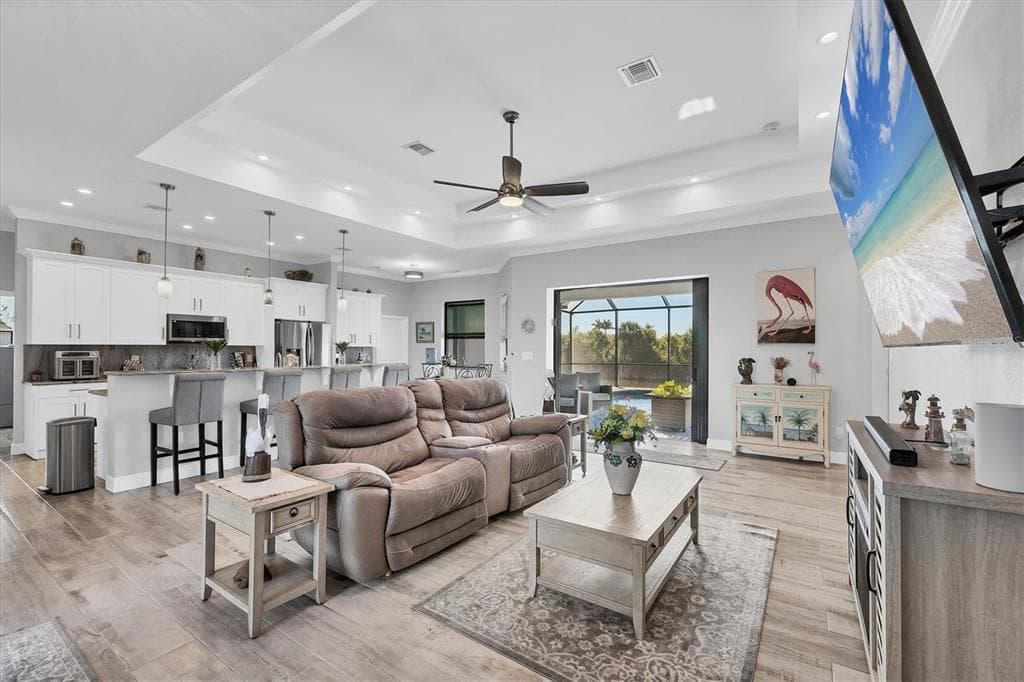15504 HENNIPEN CIRCLE photo 7