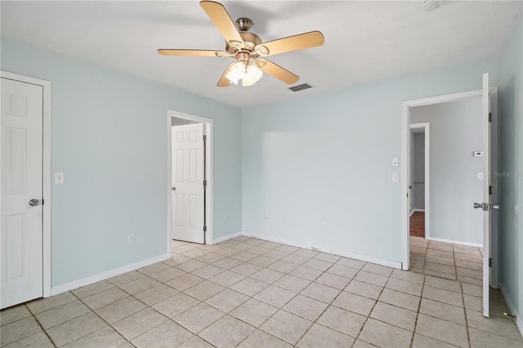 4108 ABBOTSFORD STREET photo 18