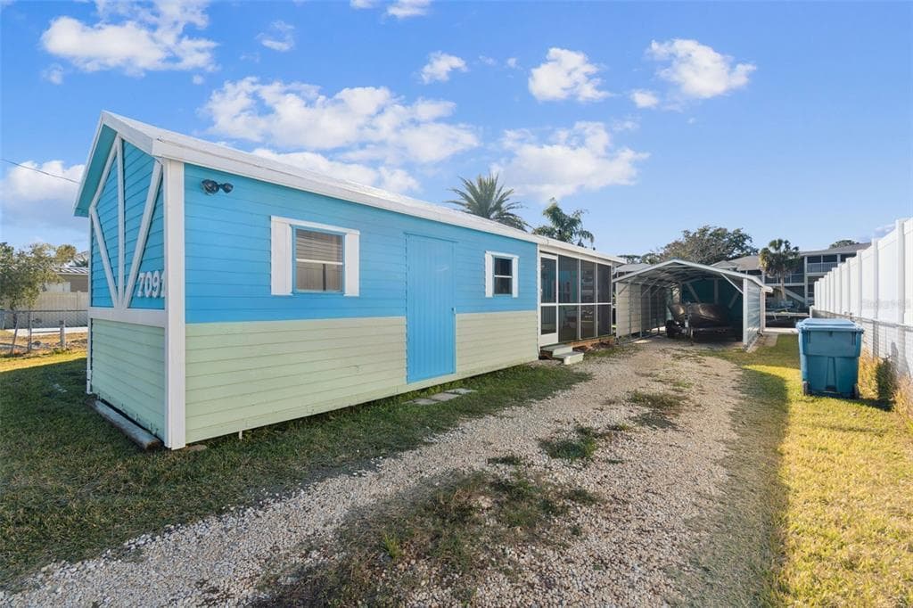 7091 WESTWIND STREET photo 9