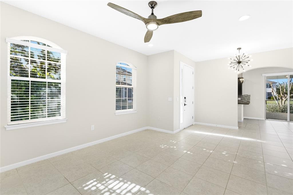 12204 TRAILHEAD DRIVE photo 17