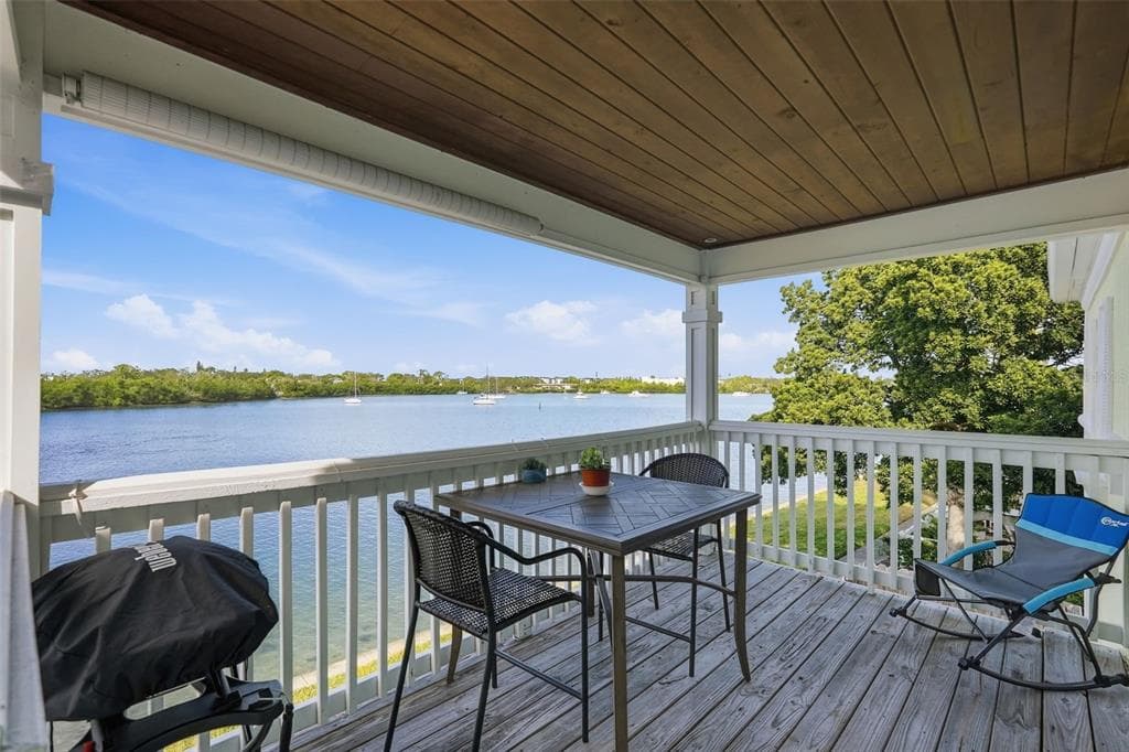 3783 POMPANO D photo 20
