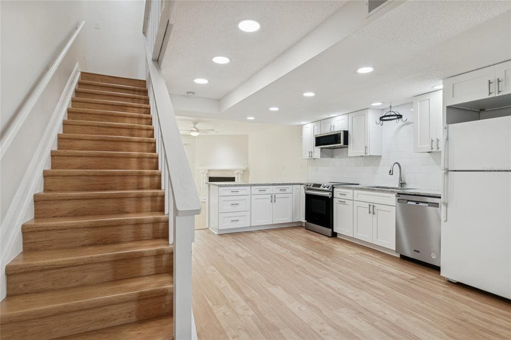 433 S PAULA DRIVE 24 photo 23
