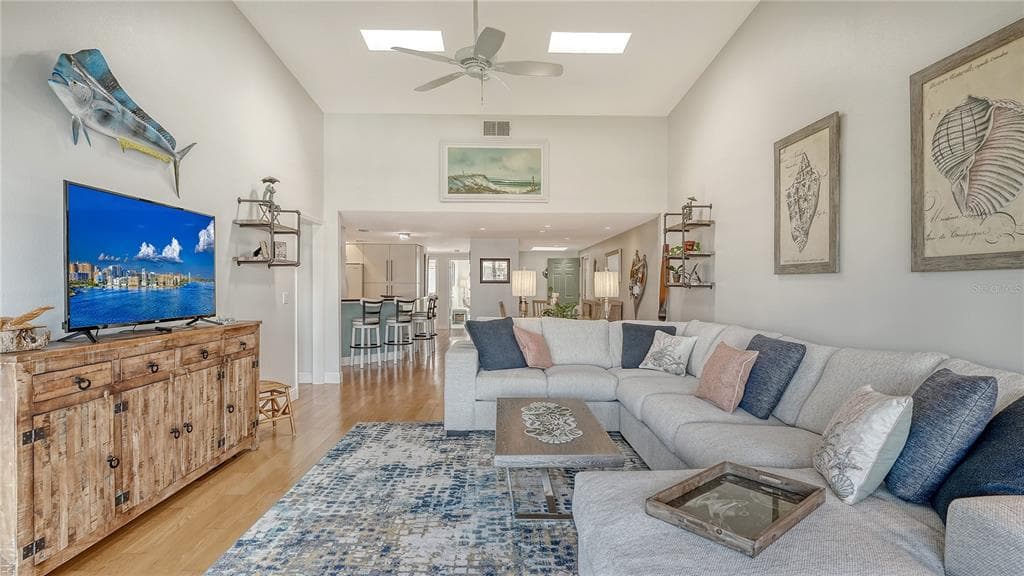 4104 128TH STREET W 704 photo 9