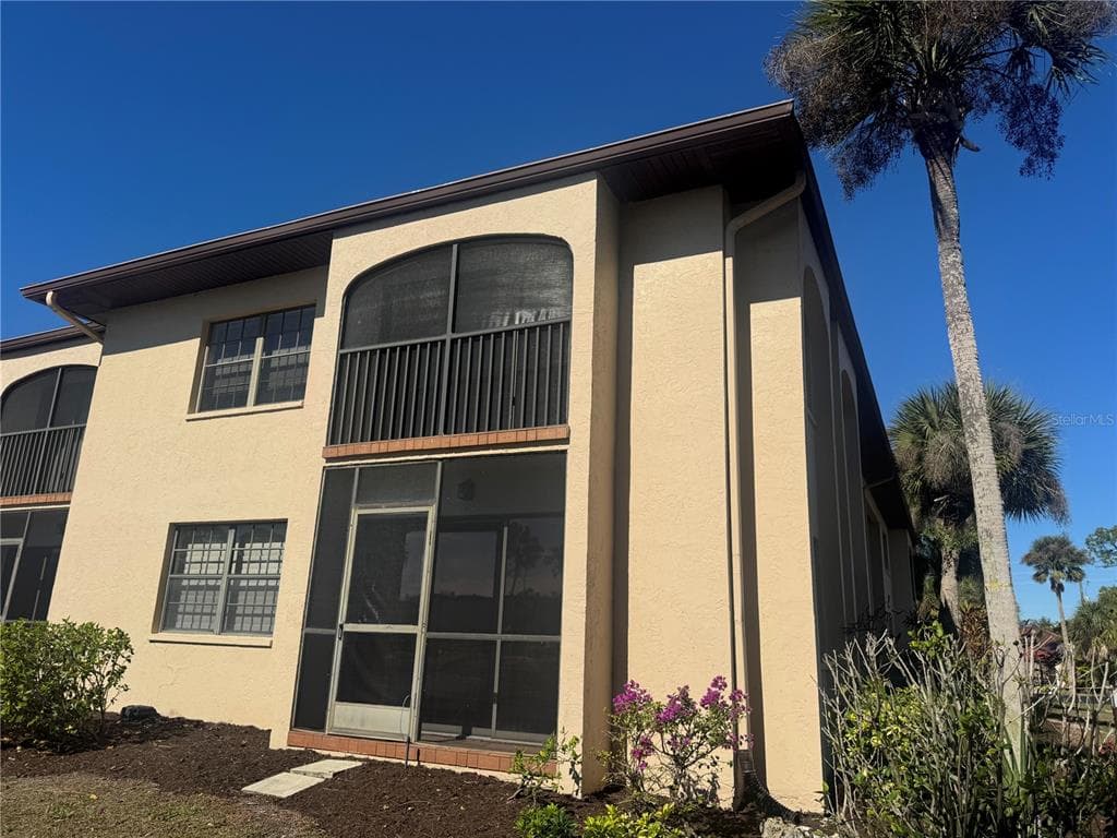 23465 HARBORVIEW ROAD 201 photo 2