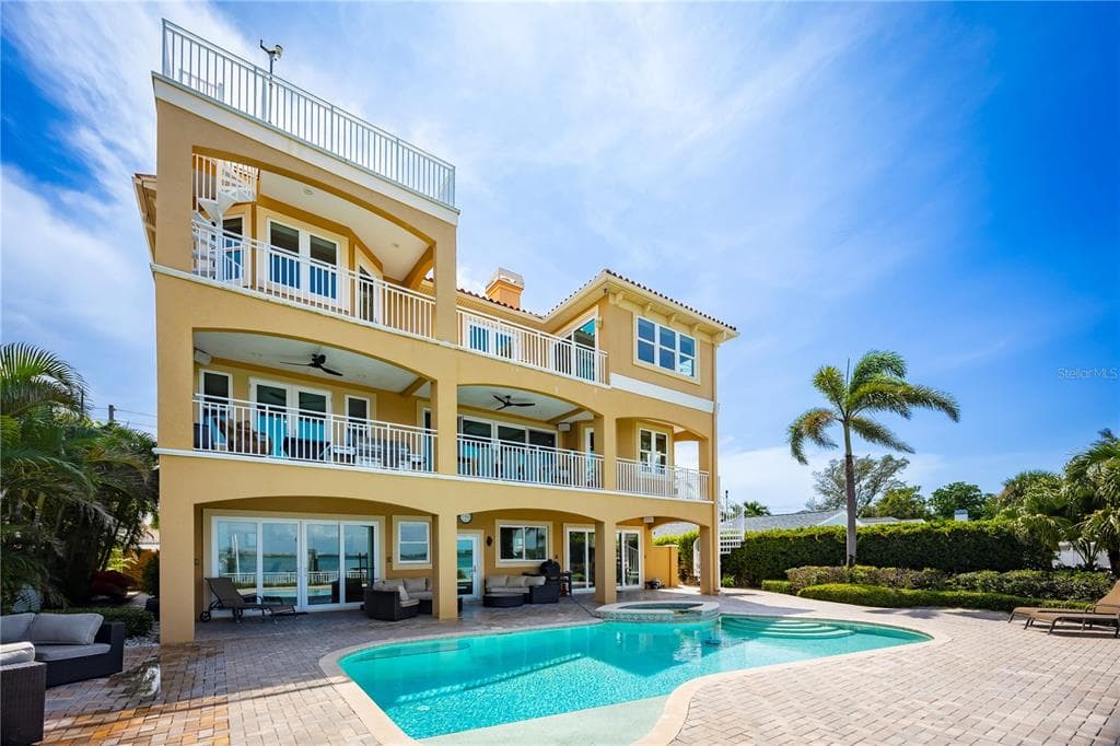 306 HARBOR DRIVE 2