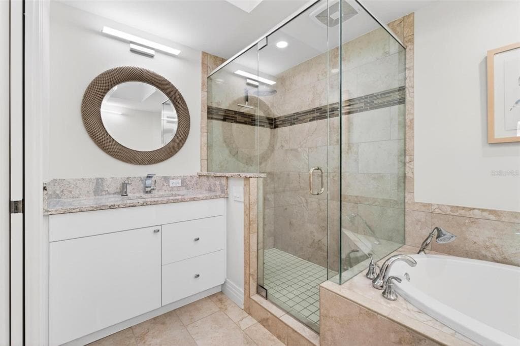 1325 SNELL ISLE BOULEVARD NE 302 photo 21