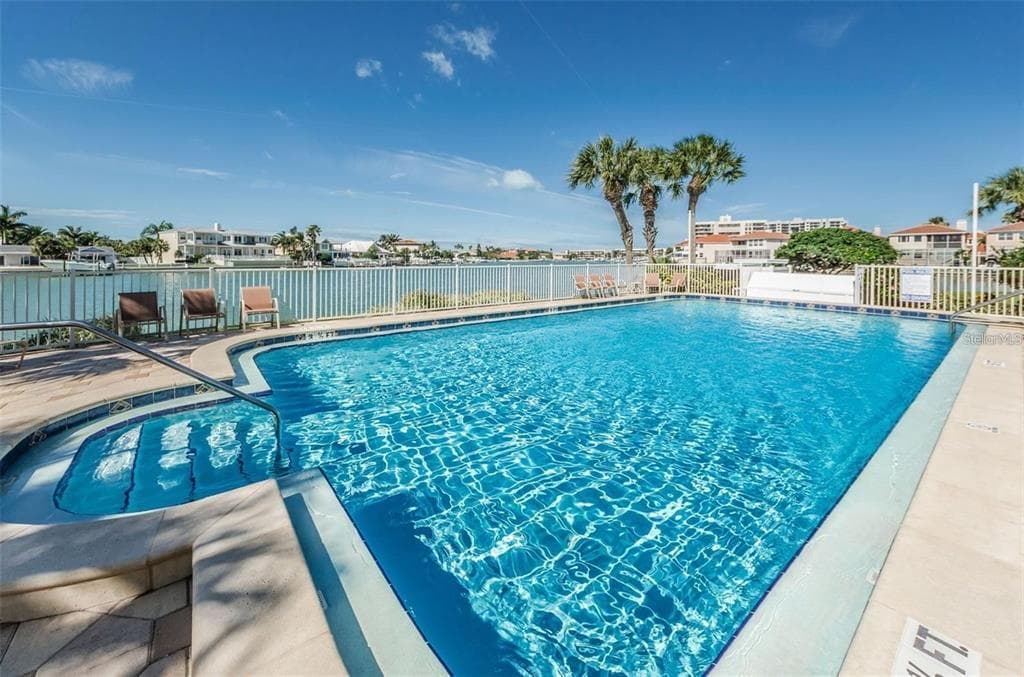 240 SAND KEY ESTATES DRIVE 222 photo 22