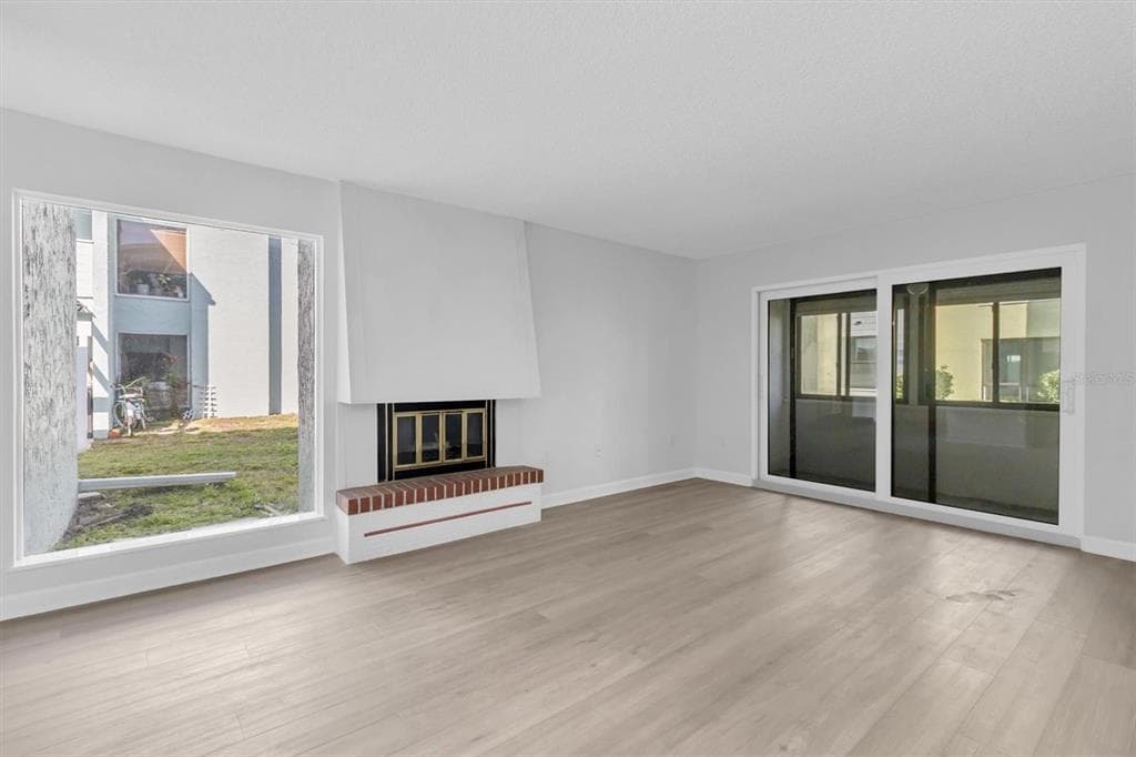 1 WINDRUSH BOULEVARD 87 photo 3