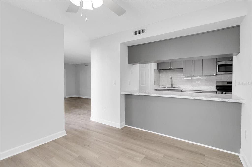 1 WINDRUSH BOULEVARD 87 photo 8