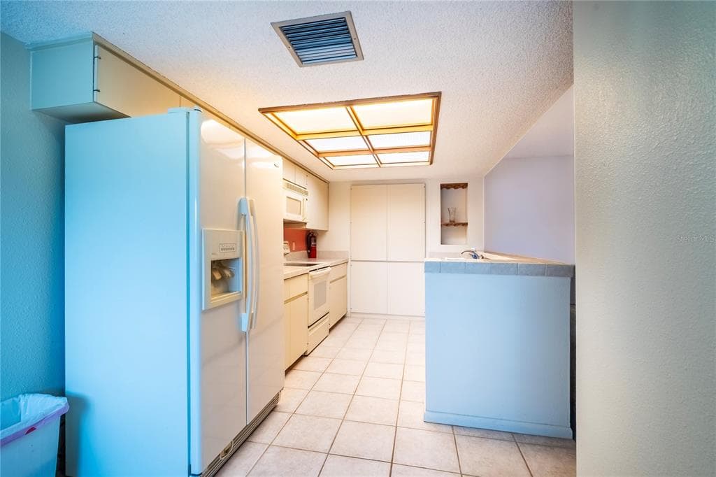 900 PINELLAS BAYWAY S 109 photo 10