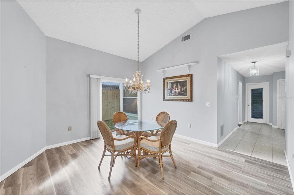 687 LINDEN DRIVE photo 19