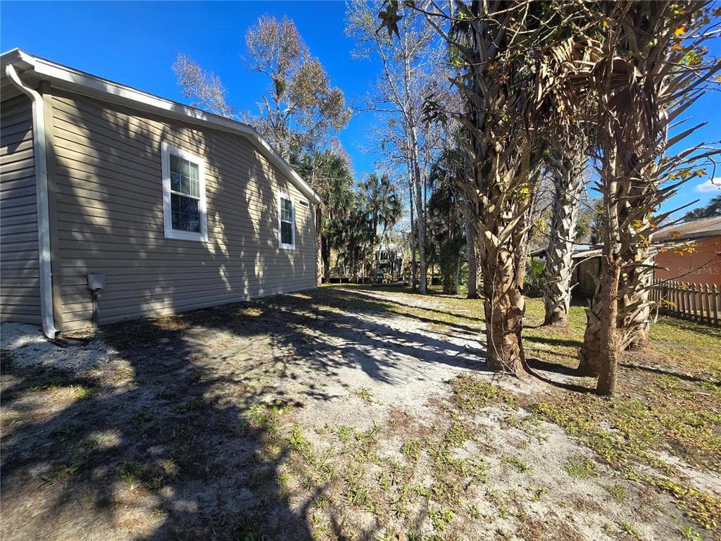 56290 CHERRY TREE ROAD photo 22