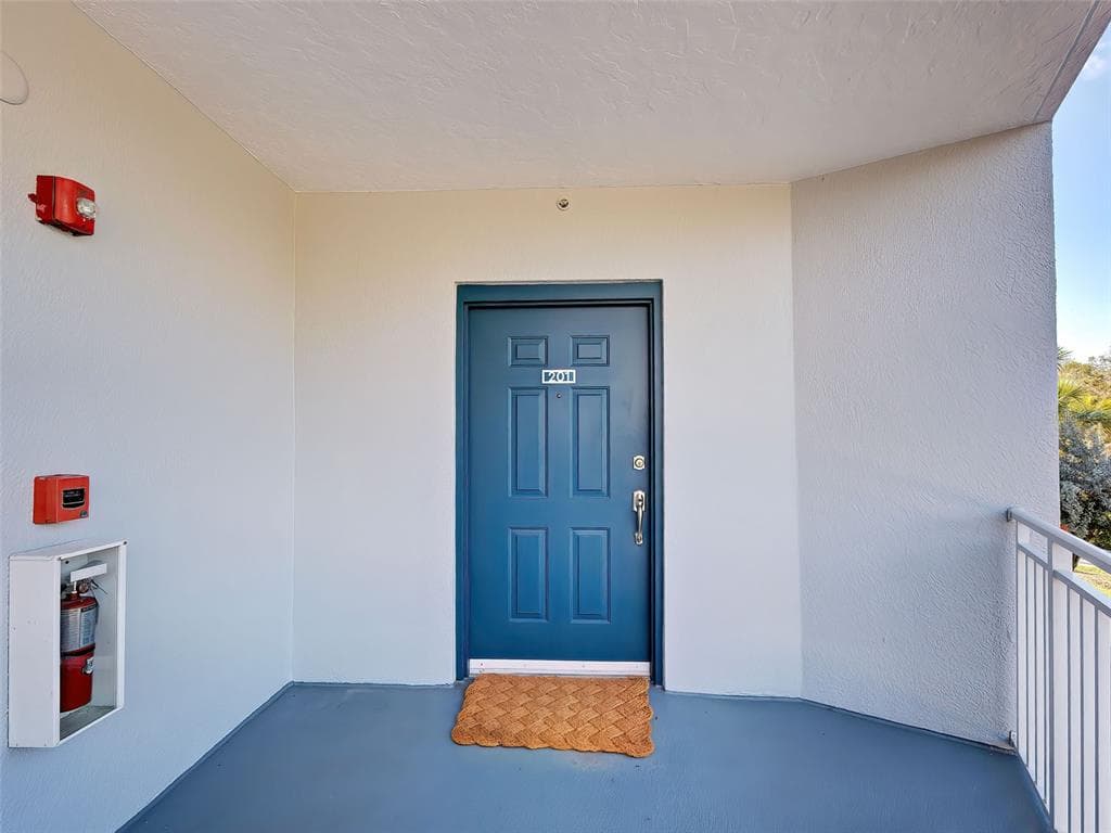 516 TAMIAMI TRAIL S #201 2