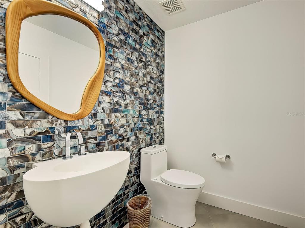 516 TAMIAMI TRAIL S #201 5