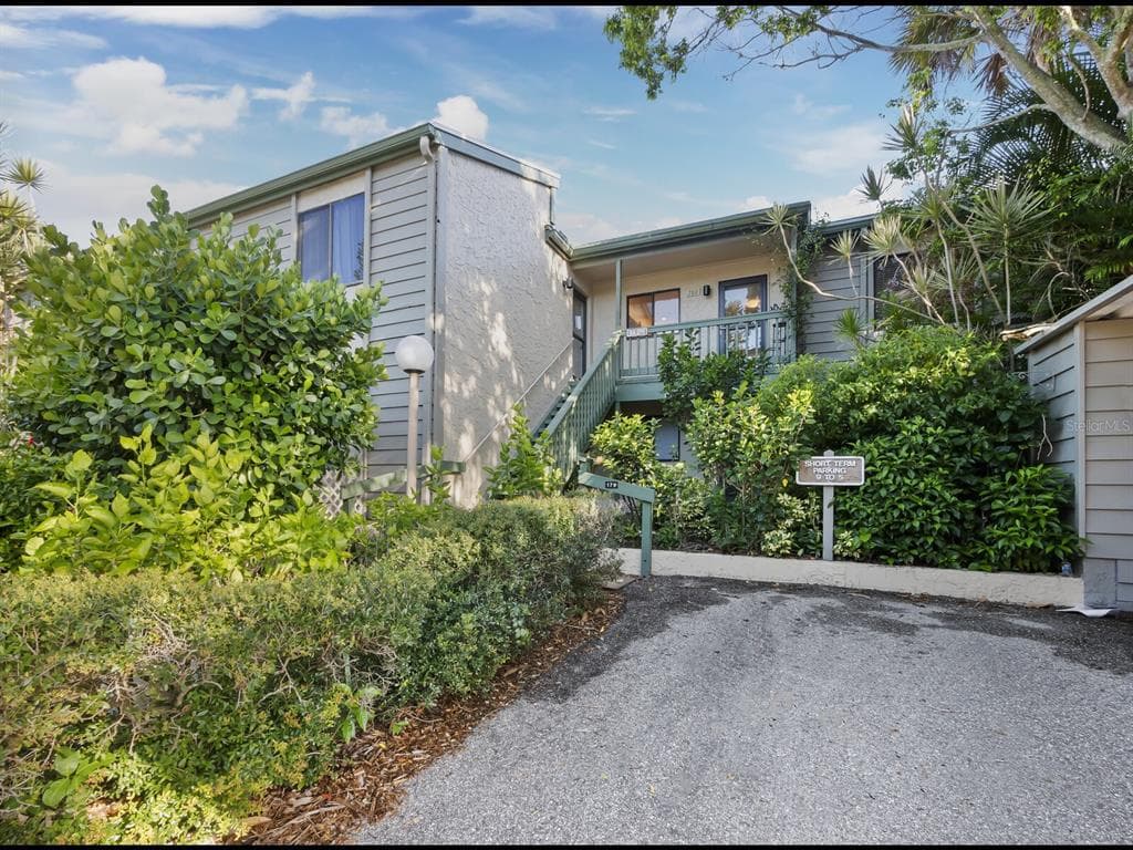 1511 PELICAN POINT DRIVE 280 photo 1