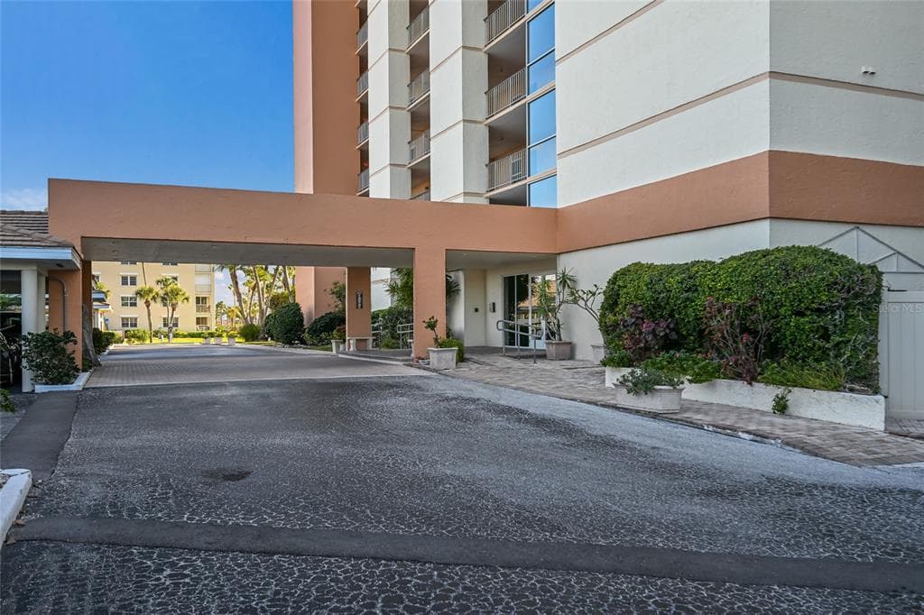 4401 GULF OF MEXICO DRIVE 601 photo 13