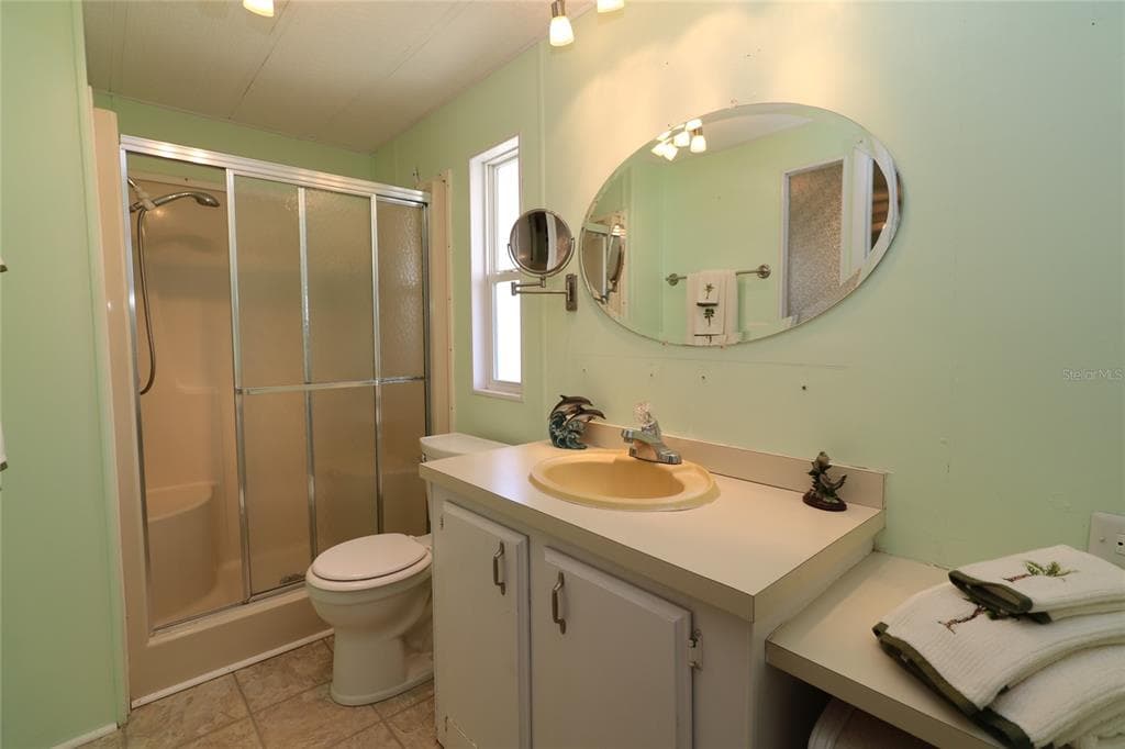 107 E SAINT JOHNS WAY photo 7