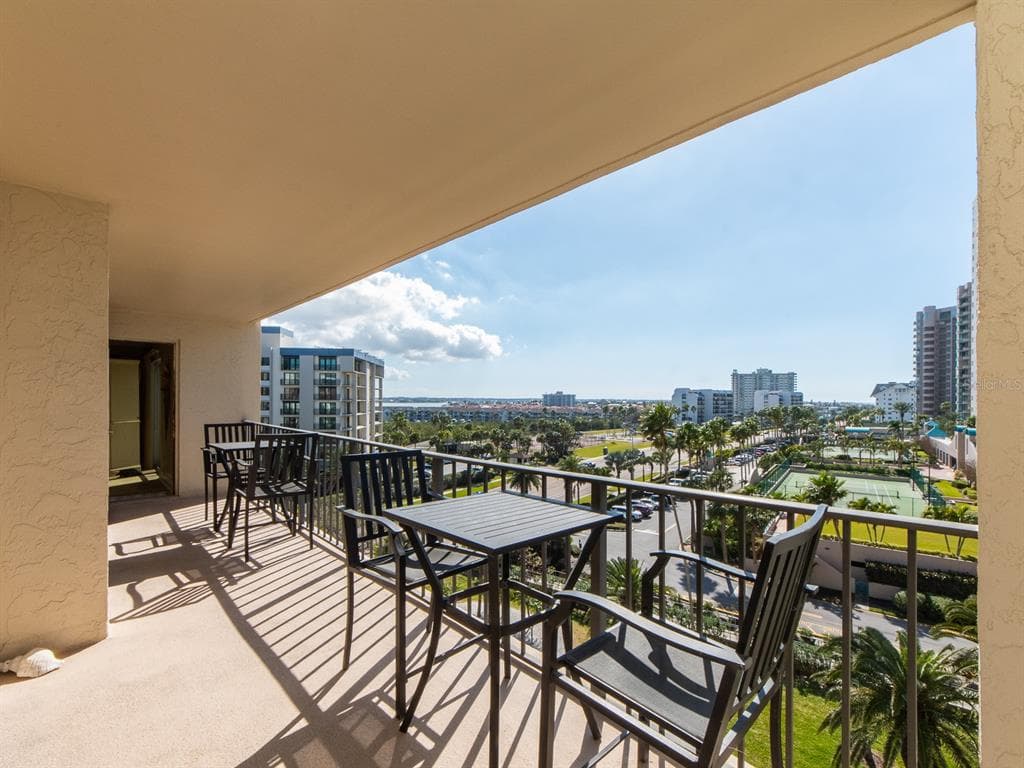 1480 GULF BOULEVARD 610 photo 15