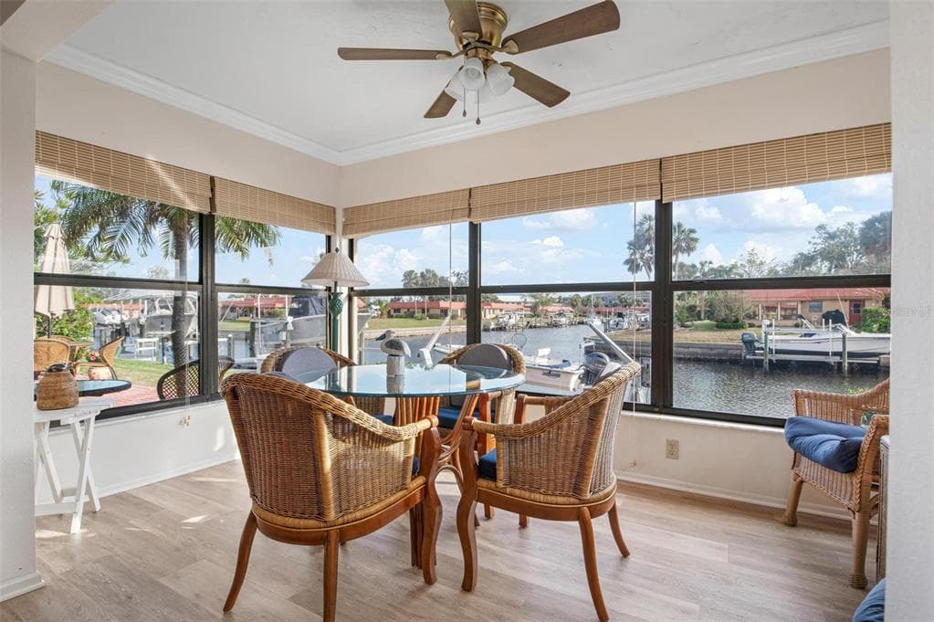 9527 AZURE COVE photo 14