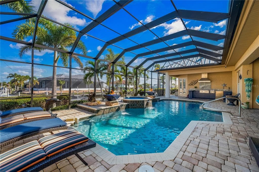 48 COLONY POINT DRIVE 3